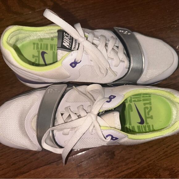 2011 Nike Womens Retro Trainer One Air Max Sneakers 8.5 white lime purple casual - Picture 10 of 15